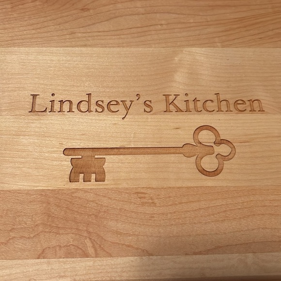 Brand New!! Personalized Mail Hardwood Cutting Board, Lindsey’s Kitchen 12”x17” - Picture 2 of 6